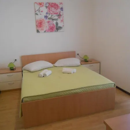 Apartment Ivo - With Terrace